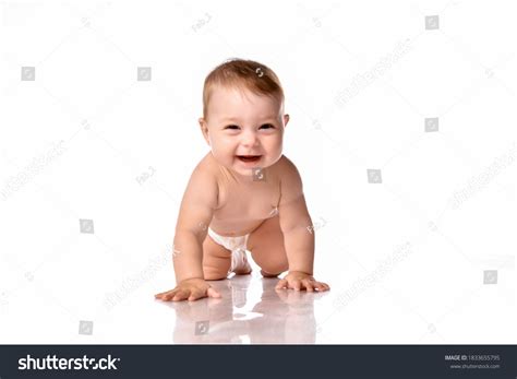 Photo Nue En Famille Photos, Images & Pictures | Shutterstock