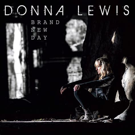 JAZZ CHILL : DONNA LEWIS DELIVERS AN INTOXICATING SET OF JAZZ-INFLECTED