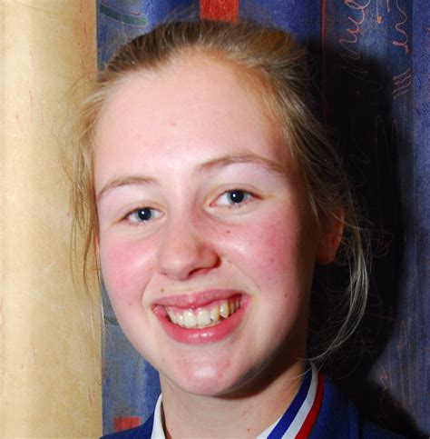 Sophie Mills's Instagram, Twitter & Facebook on IDCrawl