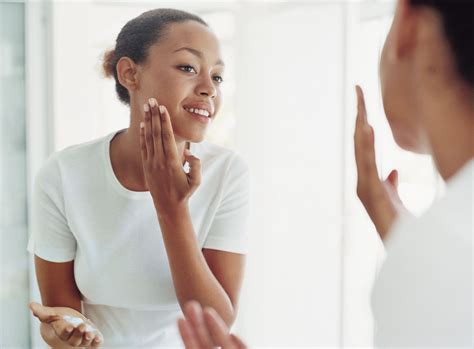 Lactic Acid for Skin Care: Benefits and Side Effects