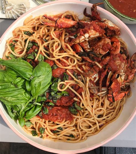 Spaghetti and Crabs , an Italian-American recipe