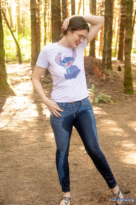 Peeing Hot Topless Girl Wets Her Jeans Thisvid Com | My XXX Hot Girl