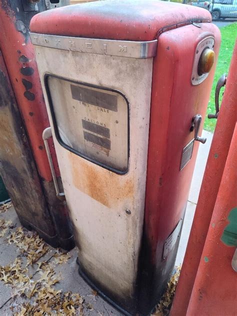 Tokheim 300 Gas Pump / Original Gas Pumps Petro Collect Petroliana ...