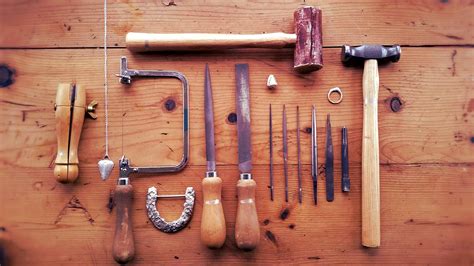 WORKSHOPS | The Third Aye | Make Your Own Jewellery