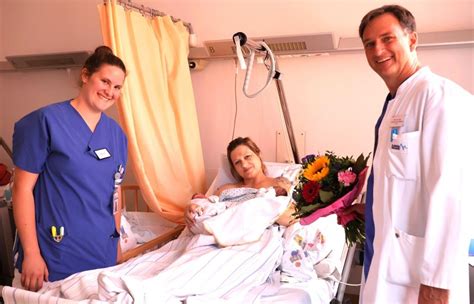 Zwillinge Elena und Malina sind die 1000. Geburt am Klinikum Traunstein