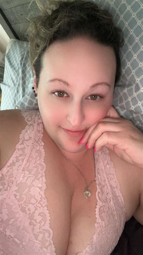 😉 : r/HumongousorusTits