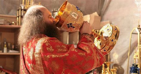 Как выбрать хороший кагор и почему его пьют на Пасху?