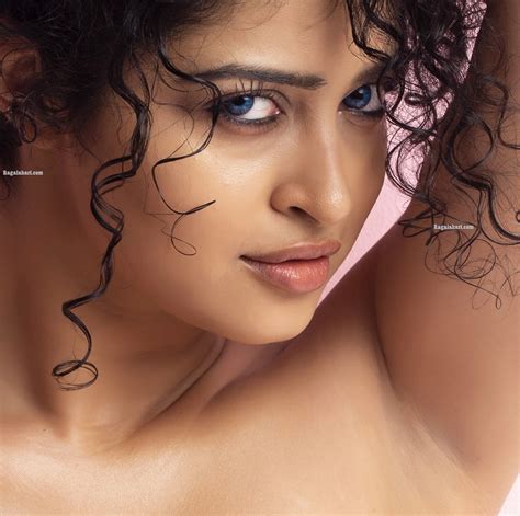 malayalam hot actress added   malayalam hot actress