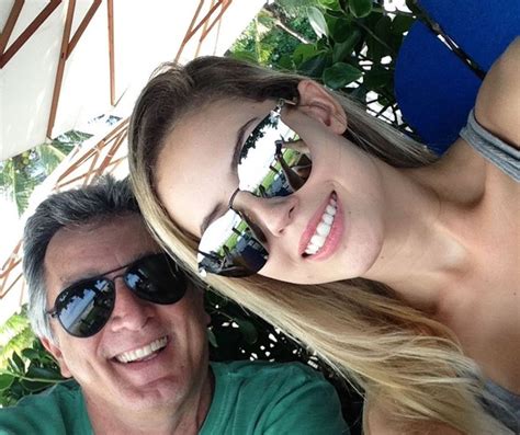 Eduardo Galvão E Saory - Ex-namorada de Eduardo Galvão, 34 anos mais nova, o homenageia: "Perco ...