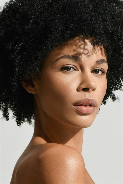 Crystal-Star - Models | EastWestModels - Model Agentur Frankfurt am Main