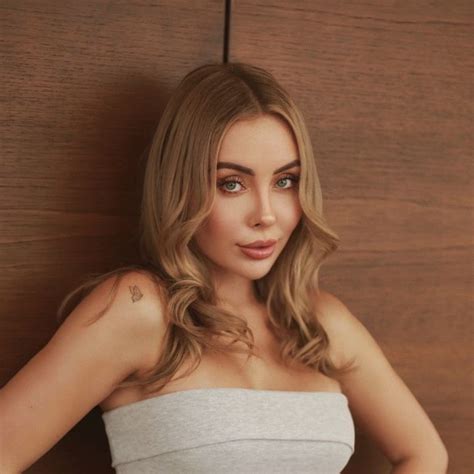 Yajana Cano - La Página Azul Gratis OnlyFans 💙