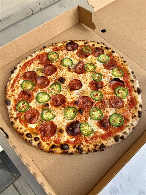 Backyard Pizza Dad – LET’S MAKE SOME PIZZA