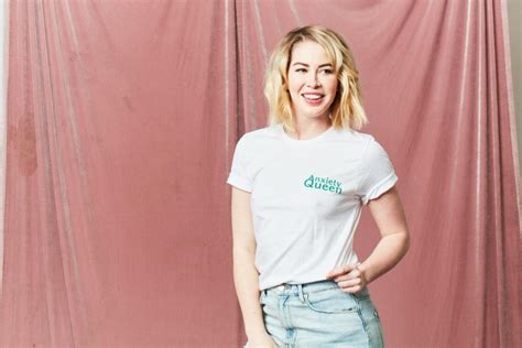 Kelsey Darragh - Biography, Height & Life Story | Super Stars Bio