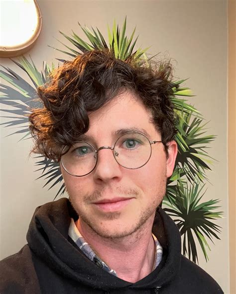 Tickets for two shows in UK/Ireland going on sale Tuesday. Nov 18th in