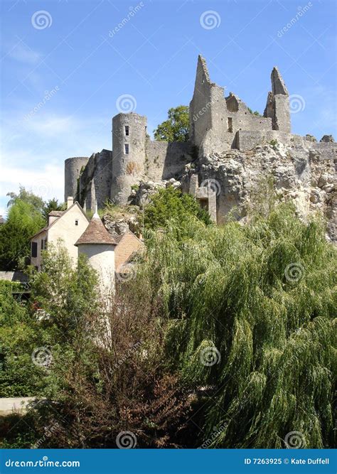 Castle ruins in France stock image. Image of anglin, chateau - 7263925