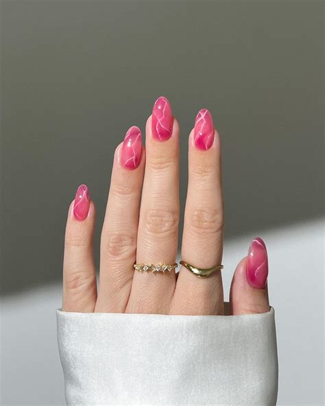 Vanilla Girl Nails Short Almond