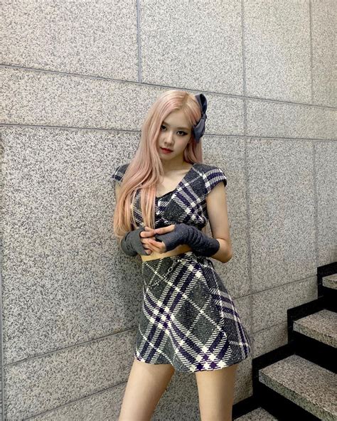 sexy pictures  blackpinks rose  leave  shocked iwmbuzz