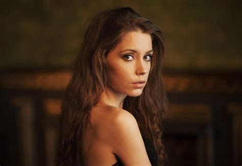 Wallpaper : face, women, long hair, brunette, bare shoulders, black ...