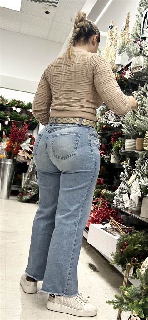 Latina baddie nice phattie in jeans - Tight Jeans - Forum