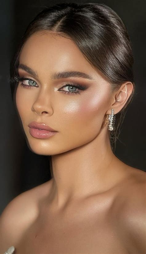 dazzling makeup    occasion soft glitter glam