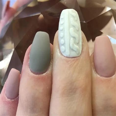 Elegantes Uñas Acrilicas Sencillas 2020 : Unas Acrilicas Sencillas Pero ...