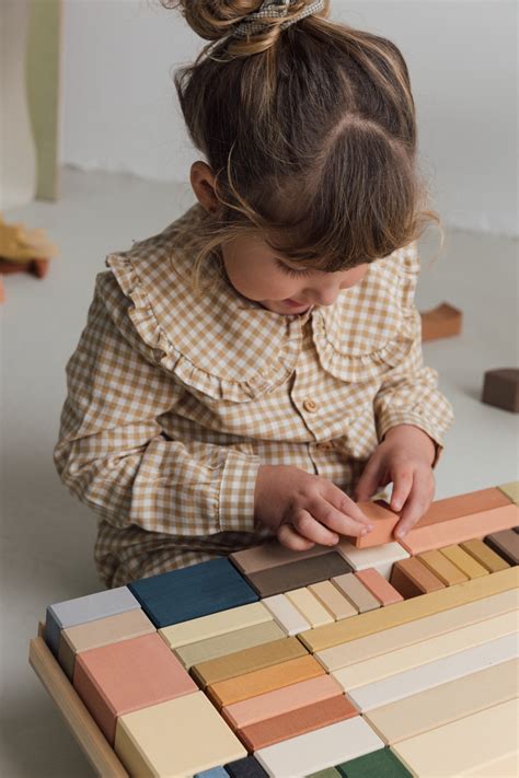 Raduga Grez - Toys as Art