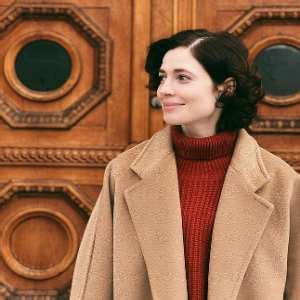 Yuliya Snigir Birthday, Real Name, Age, Weight, Height, Family, Facts