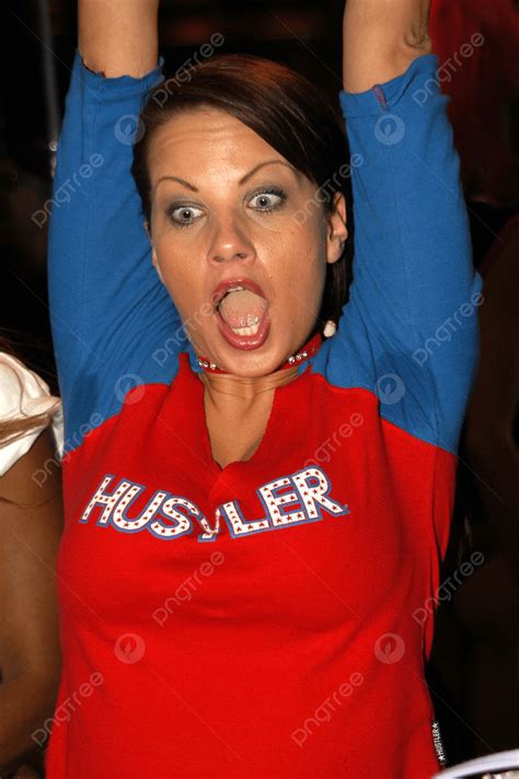 Fundo Danni Ashe Evento De Talentos Na Loja Famoso Foto E Imagem Para