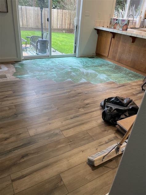 LVP Sun Warping : r/Flooring