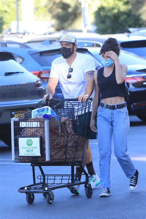 Corin Jamie-Lee Clark in a Black Top Goes Grocery Shopping in West