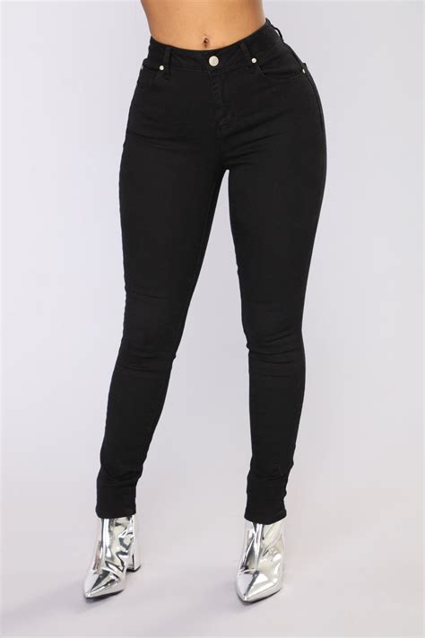 Booty Booty Booty Everywhere Shaping Denim - Black | Fashion Nova