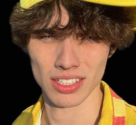 carrington tiktok real  wikipedia  age tv show stars