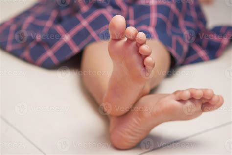 5 year old child girl feet close up 10324436 Stock Photo at Vecteezy