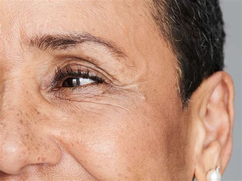 skin firming tips  smooth  eye wrinkles