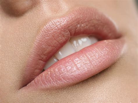 Suggerimenti per labbra belle dopo l'inverno - Blog di bellezza