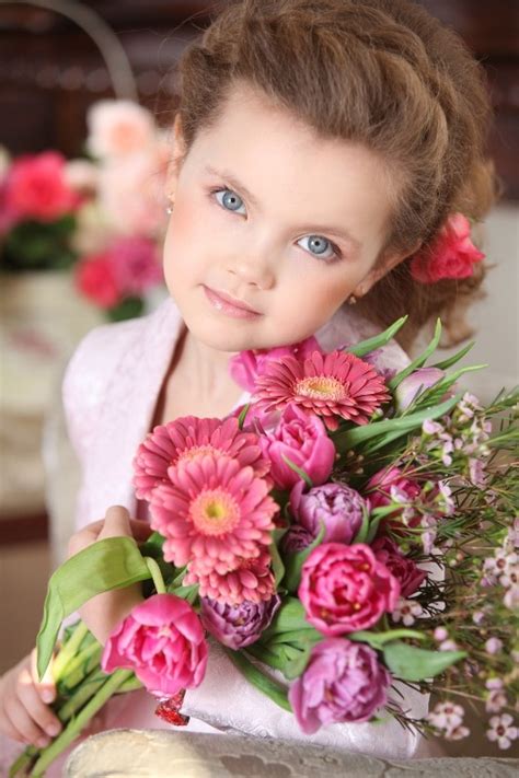 LIFE -World- Creativity | http://www.fkids.ru/profiles/models/