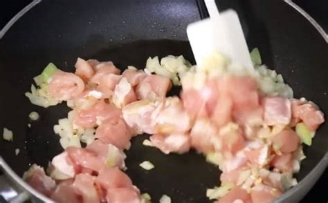 Тушеная куриная грудка с цветной капустой рецепт с фото пошагово