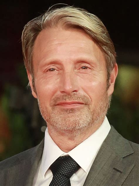 Mads Mikkelsen : Sa biographie - AlloCiné