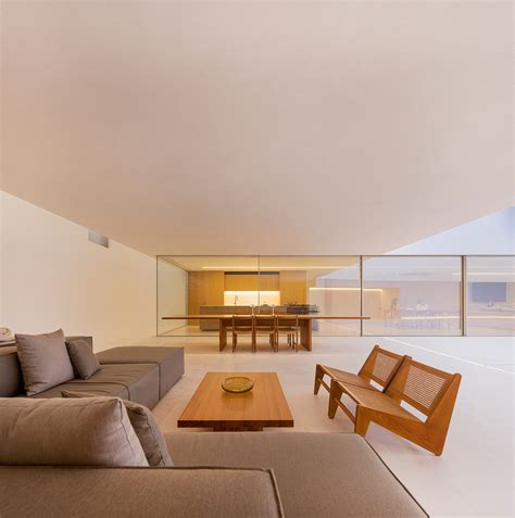 empty house behance