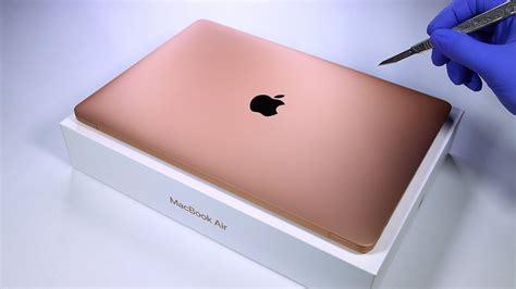 Apple Laptop Gold