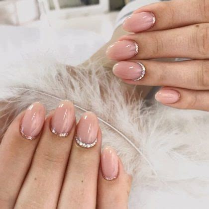 39+ Stunning Homecoming Nails Designs To Try This Season