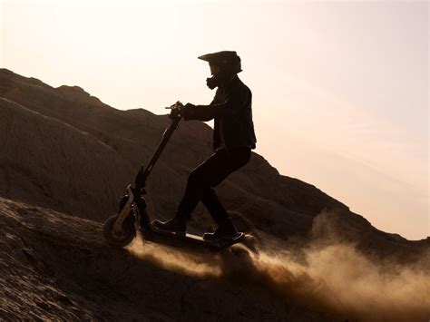 Представлен новый двухмоторный электронный скутер Segway GT3 Pro с ...