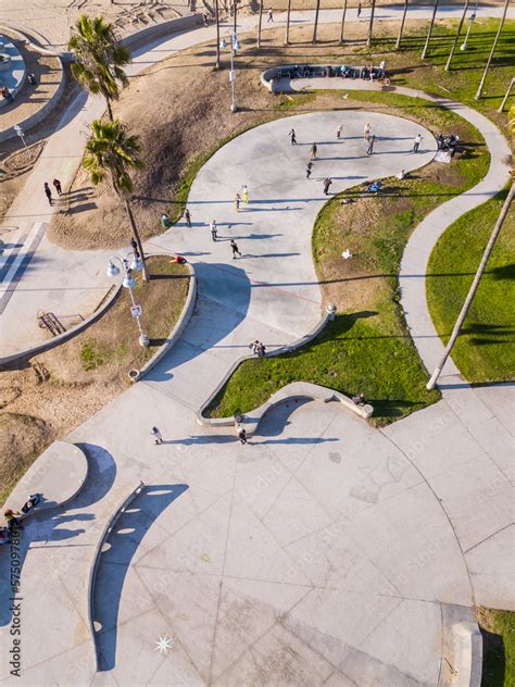 Aerial photography of the venice beach boardwalk, shops, vendors ...