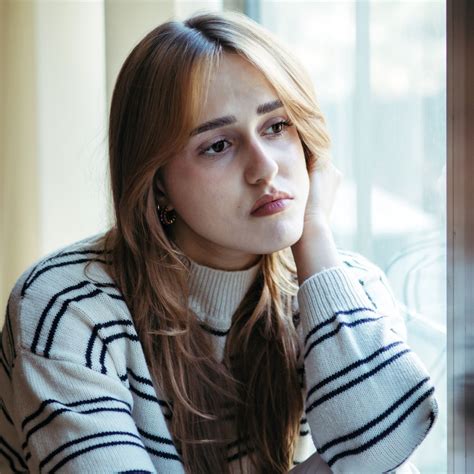 ¿Qué es el Celibato y por qué las personas están siguiendo esta