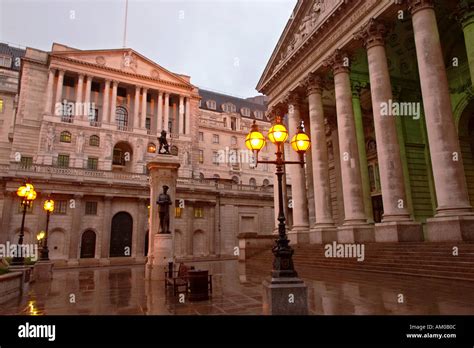 city  london financial district  london spending spending bank