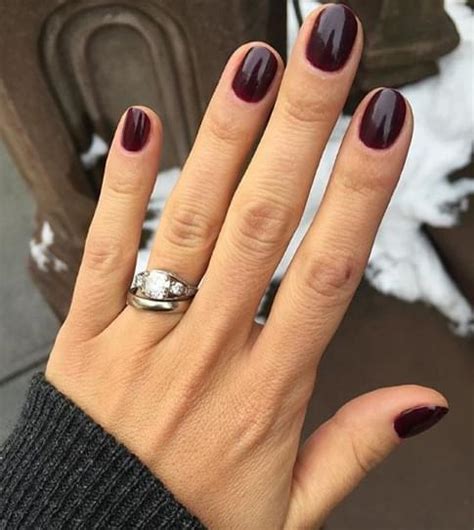 5 Best Nail Colors for Short Nails - BelleTag