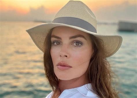 «Копия мамы»: как выглядит 40-летняя дочь Екатерины Андреевой – Секреты ...