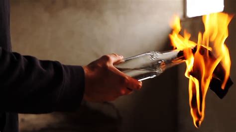 Molotov-koktélt dobtak egy kárpátaljai magyar szervezet irodájára ...