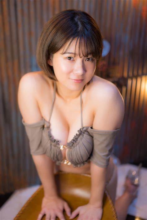 Makoto Sanada Brown Bikini Gravure Photoset (Digital) – Gravure Kid