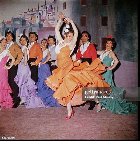 2,010 Famous Flamenco Dancers Stock Photos, High-Res Pictures, and ...